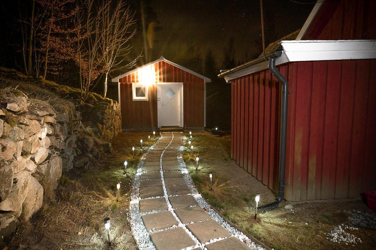 Munka-Ljungby Skogsstuga I Bassholmaヴィラ エクステリア 写真